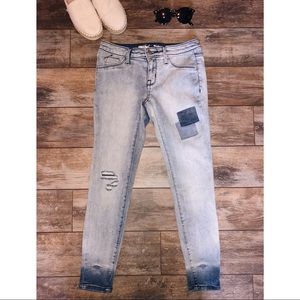 Lightwash Patchwork Stretchy Jeans